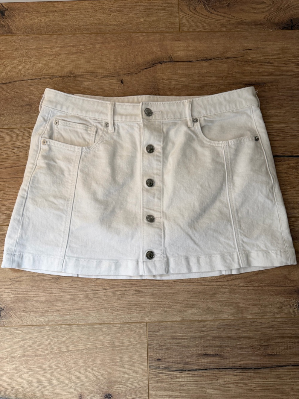 American Eagle Outfitters White Button-Front Denim Skort
